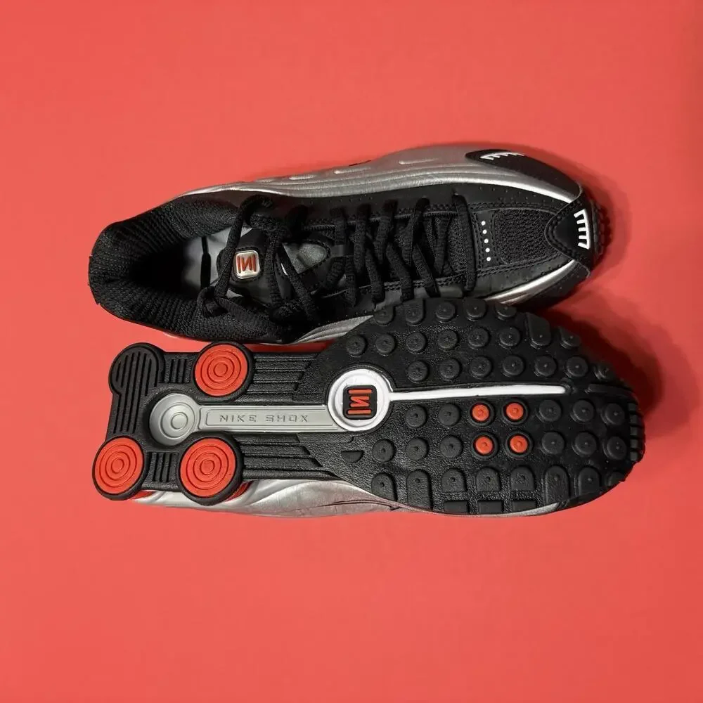 Nike Shox R4 OG Black Metallic Silver Red  Shoes BV1111-008 Men 6 / Women 7.5